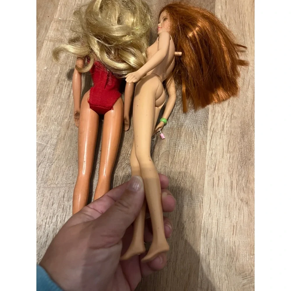 Vintage Mattel Barbie Doll Lot Baywatch Lifeguard‎ Red Swimsuit & Yo Yo Courtney